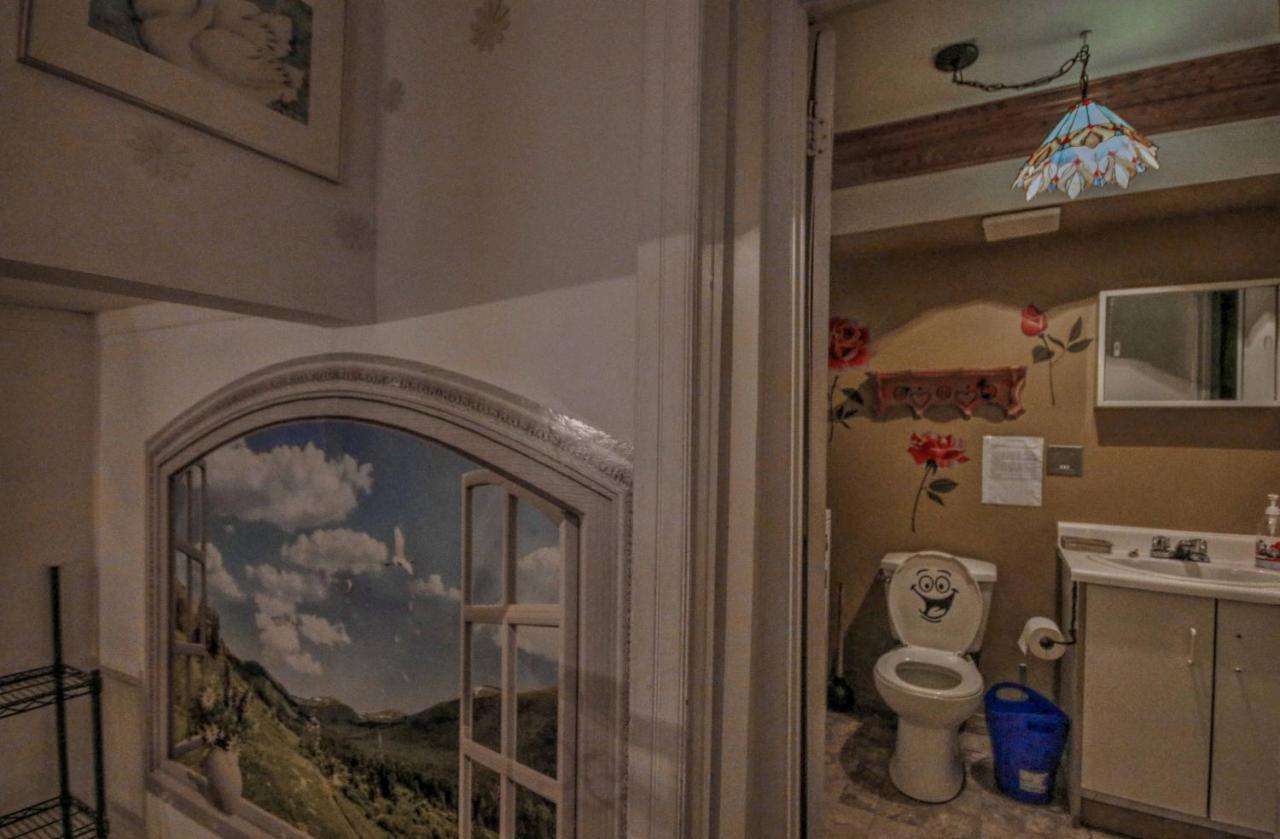 Vieille Maison Rustique Espace Interessant Québec Exterior foto